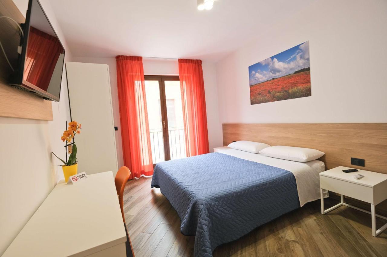 Il Porto Affittacamere B&B บรินดิซิ ภายนอก รูปภาพ