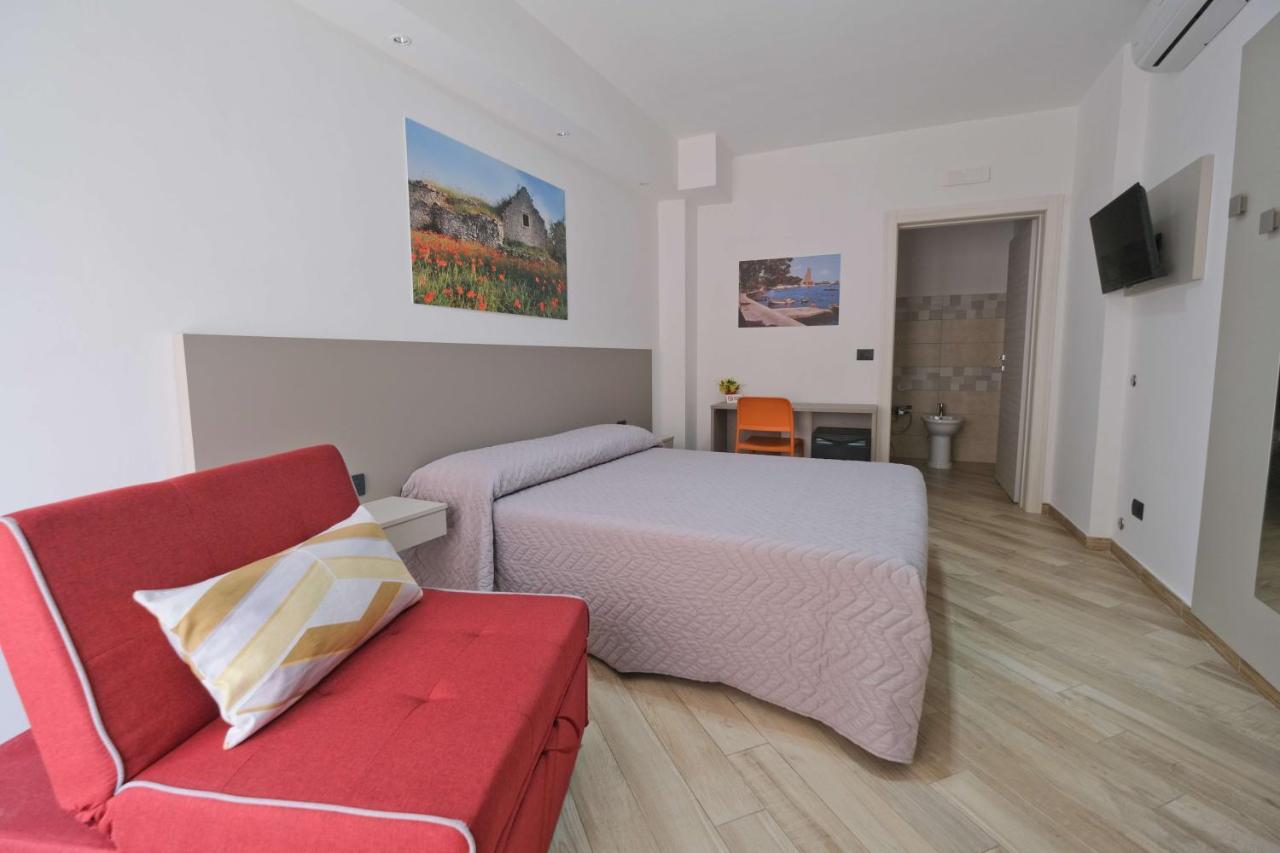 Il Porto Affittacamere B&B บรินดิซิ ภายนอก รูปภาพ