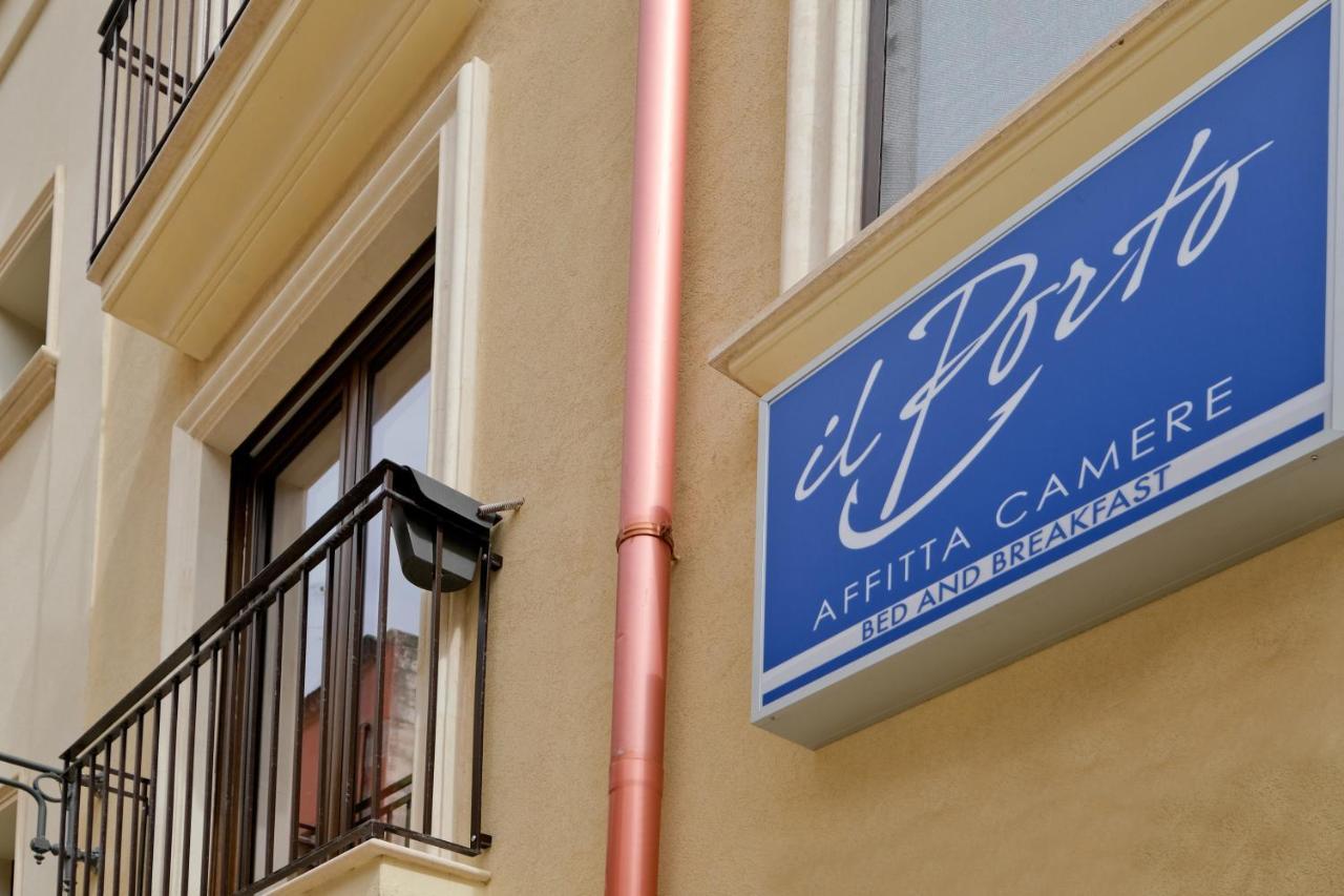 Il Porto Affittacamere B&B บรินดิซิ ภายนอก รูปภาพ