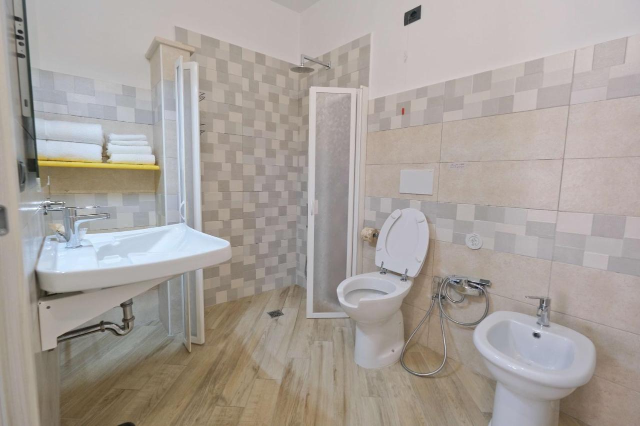 Il Porto Affittacamere B&B บรินดิซิ ภายนอก รูปภาพ