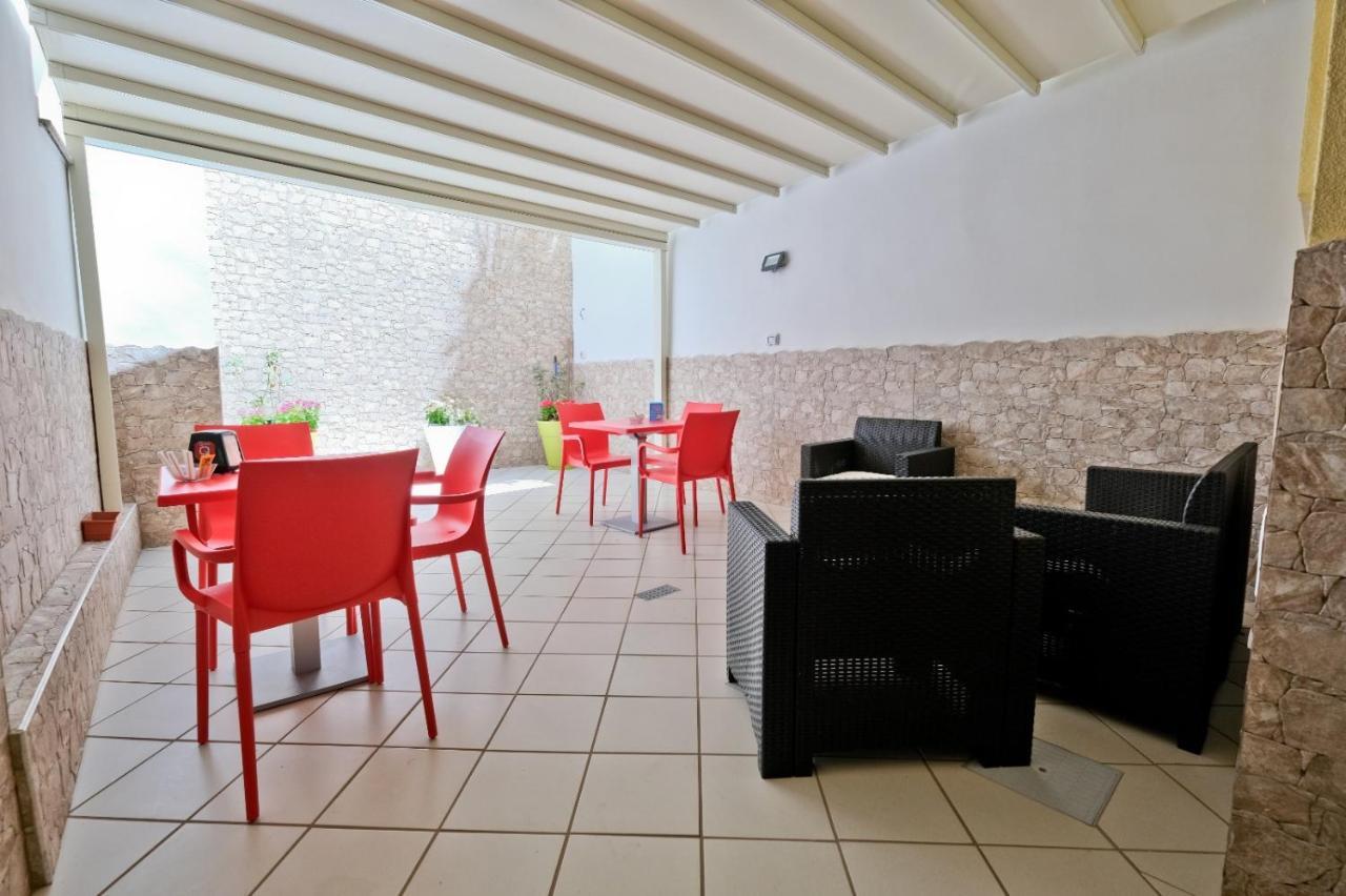 Il Porto Affittacamere B&B บรินดิซิ ภายนอก รูปภาพ