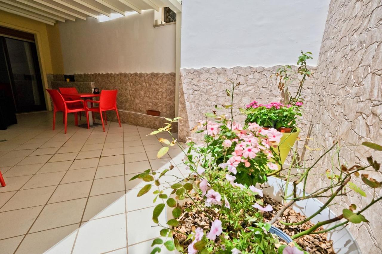 Il Porto Affittacamere B&B บรินดิซิ ภายนอก รูปภาพ